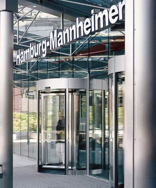 Edelstahlsäulentragwerk Hamburg-Mannheimer